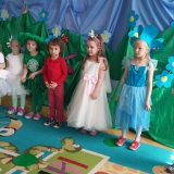 wystep-dzieci-z-grupy-lniane-skrzaty