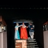 w-teatrze