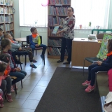 smerfy-odwiedzily-biblioteke