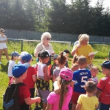 dzieci-biegna-w-maratonie