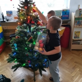 elfy-przygotowuja-sie-do-swiat