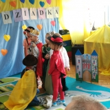 dzieci-wystepuja-dla-dziadkow